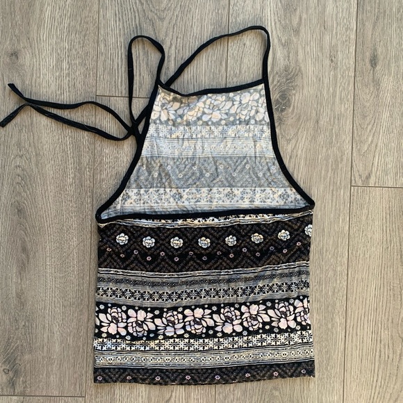 American Eagle Patterned Halter Crop Top - Picture 3 of 3